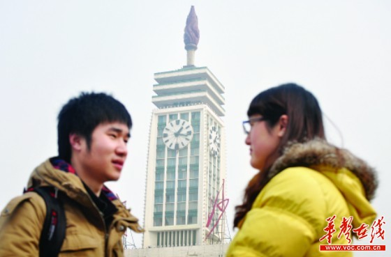 离别的车站,离不开的爱 - 焦点图 - 湖南在线