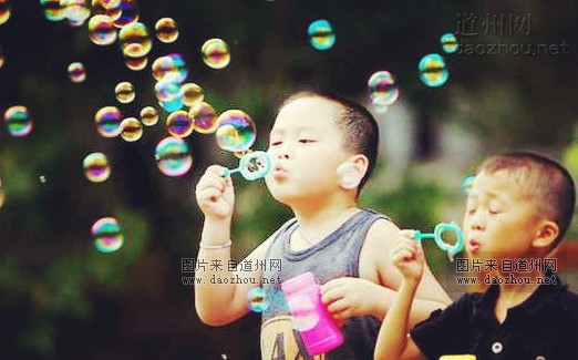 吹泡泡被开除 雷人校规暴露校方懒政