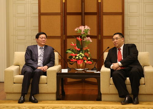 6月20日,省委副书记,省长杜家毫在澳门会见澳门特别行政区行政长官