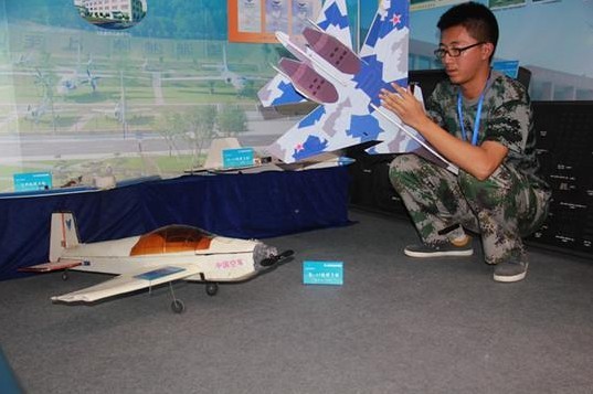 长沙航空职院"航模飞机"获全国职校技能展洽会一等奖