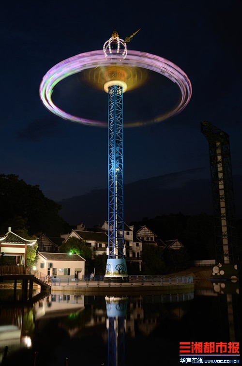 晚上看泰拳表演吃泰国美食 去世界之窗泡泰拳