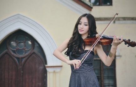 <em>湖南美女</em>成福建<em>师大</em>女神中俄混血性感清纯/图