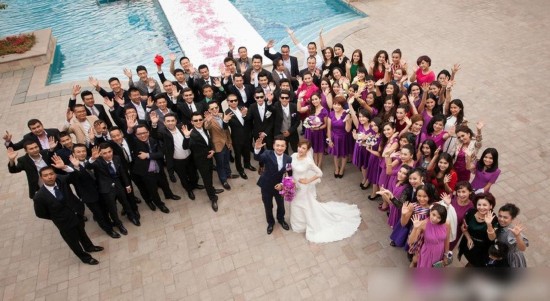 央视男主播尼格买提大婚 揭秘小尼求婚细节\/图