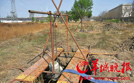 　　受污染自流沟的处置井