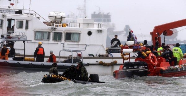 韩国失事客轮生还率与泰坦尼克相似