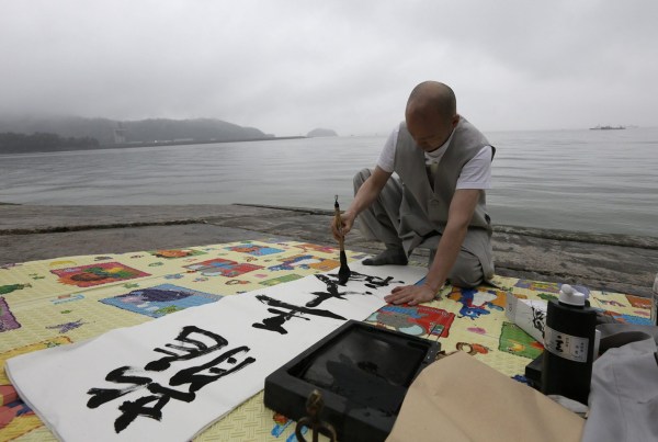 韩国失事客轮生还率与泰坦尼克相似