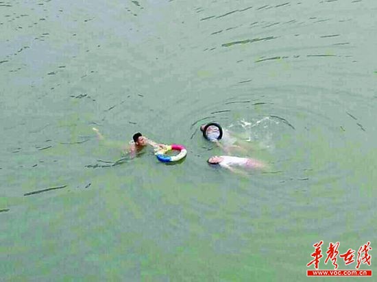 娄底又现跳河女事出同一地点所幸3人平安