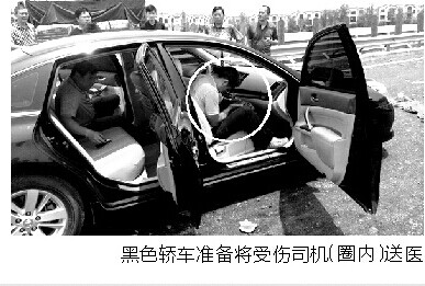 运瓜货车高速路上侧翻:有人主动救人 有人趁乱抢瓜