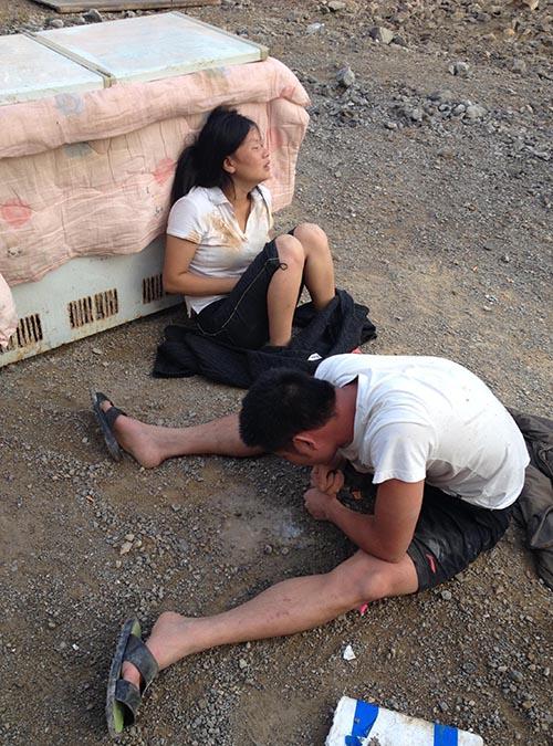 新化两幼童掉落高速公路碎石厂遗留石洞溺亡