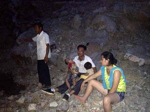 新化两幼童掉落高速公路碎石厂遗留石洞溺亡