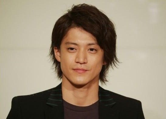 小栗旬被曝曾有近20位性伴侣 疑患性爱成瘾症