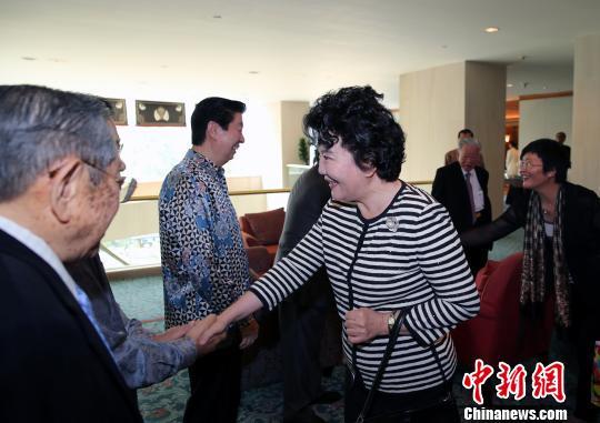 裘援平向印尼2000多万华侨华人发出“和谐倡议”