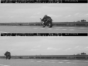 警方的测速设备显示，这辆摩托车当时时速为244公里。 渊泉大队供图