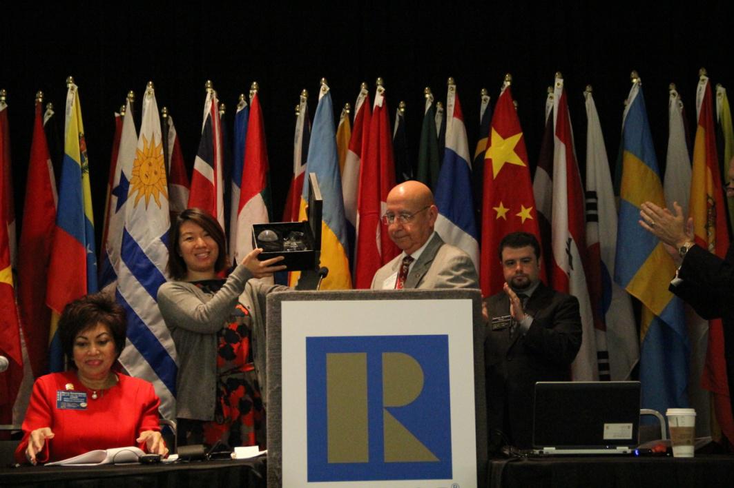 搜房网荣膺全美房地产经纪人协会全球成就奖