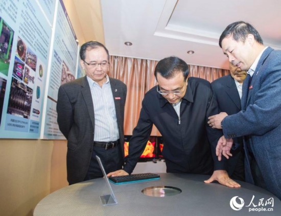 李克强与大学生分享读书往事:每天早起排队占座【6】