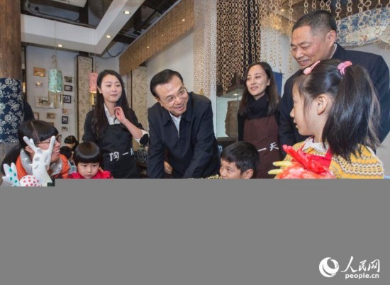 李克强与大学生分享读书往事:每天早起排队占座【12】