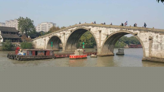 李克强与大学生分享读书往事:每天早起排队占座【18】