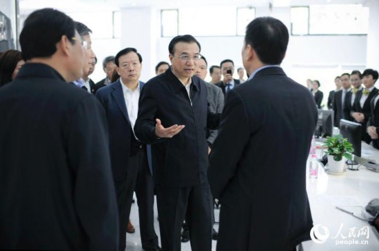 李克强与大学生分享读书往事:每天早起排队占座【20】