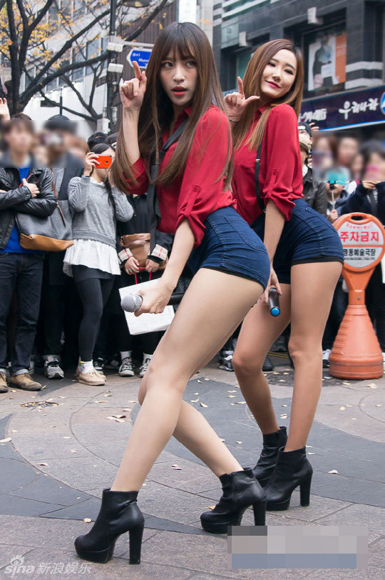 <em>韩国</em>女团站街<em>热舞</em>被围观 <em>内裤</em>都比短裤长 - 三