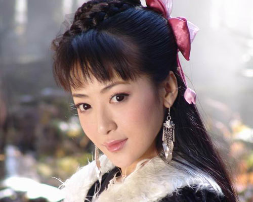 她的表演更强化了郭芙身上刁蛮疤道的部分,让观众恨得牙痒痒的.