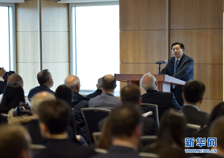 12月2日，在美国首都华盛顿，中国国家互联网信息办公室主任鲁炜在乔治·华盛顿大学发表演讲。新华社记者殷博古摄