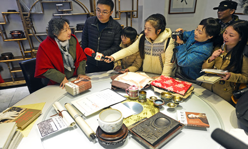 当天,200余件程潜将军遗留下来的文献和物品,由北京运抵长沙,捐赠给