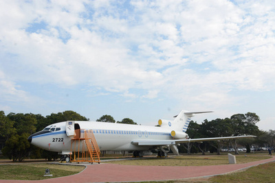 台湾空军展出领导人专机(组图)