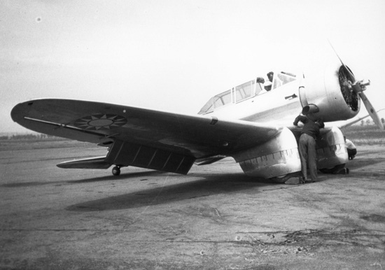 国军出动轰炸出云诺斯罗普-2e型轻型轰炸机这种飞机
