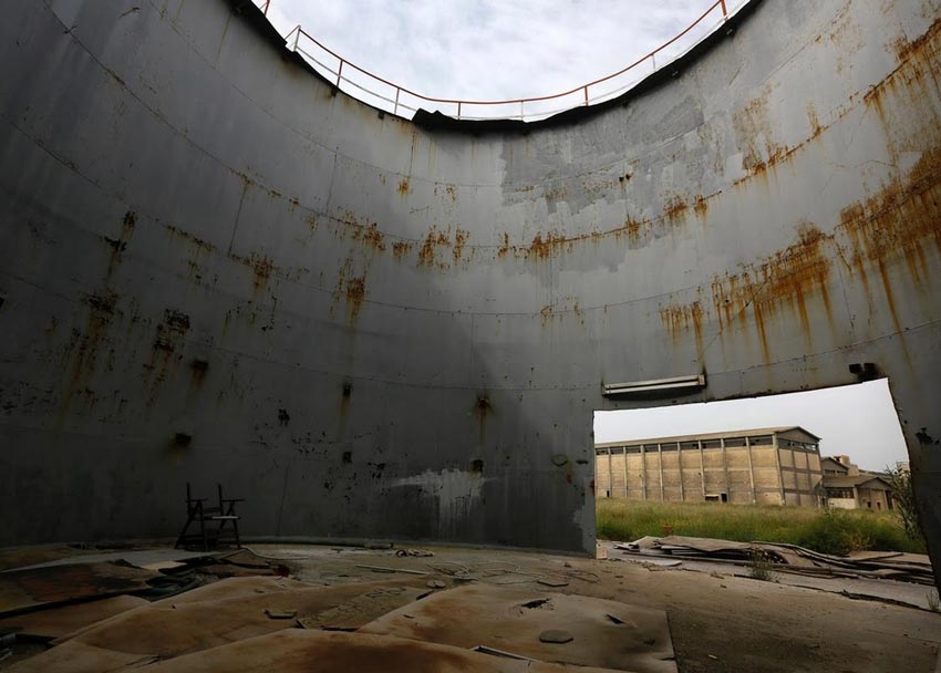 希腊幽灵工厂:债务危机下的经济衰退