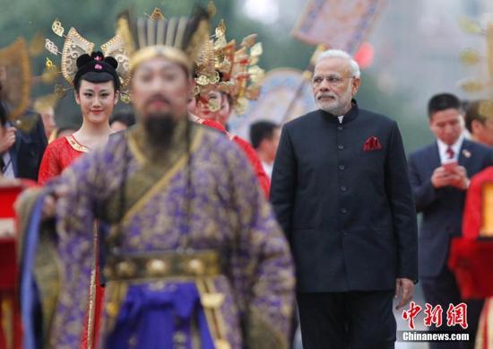5月14日，西安举行仿古入城仪式，迎接印度总理莫迪。中新社发 杜洋 摄