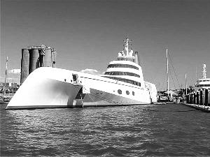 俄富豪斥资逾3亿美元造世界最大游艇