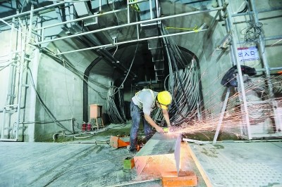 北京地铁14号线年底再通16公里2019年或全线通