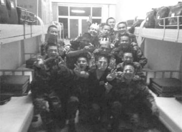 袁海在部队过的第一个生日