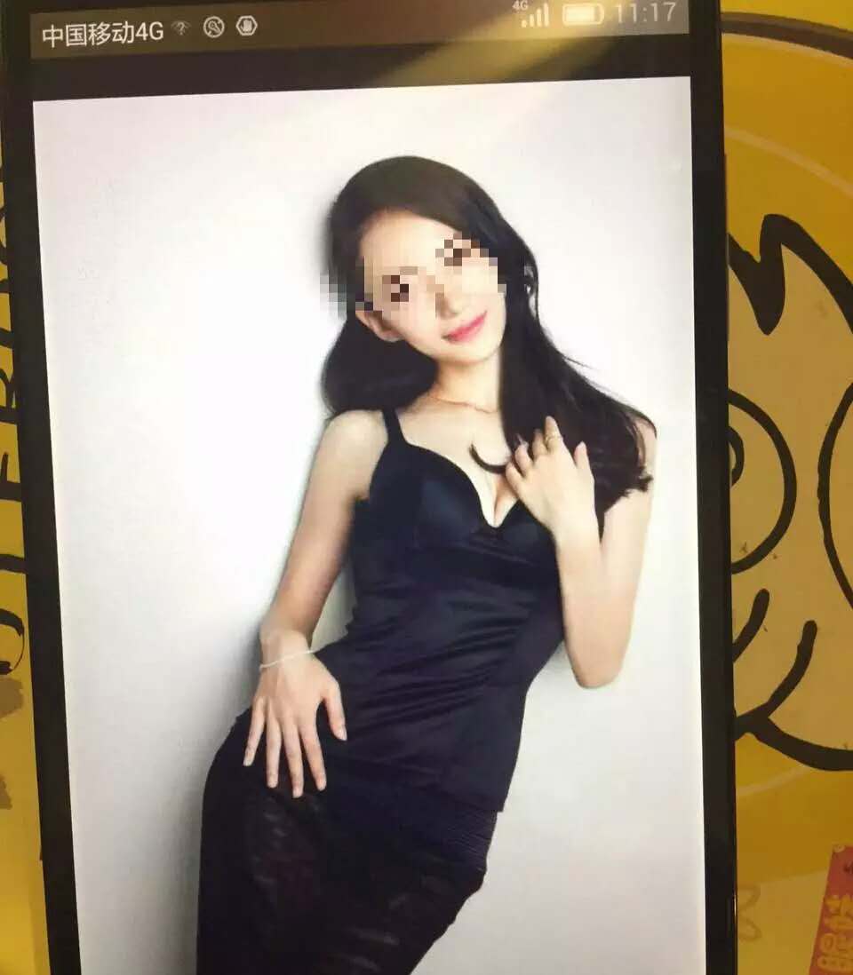 400多人卖淫团伙：明星包夜1万起 双胞胎4.5万