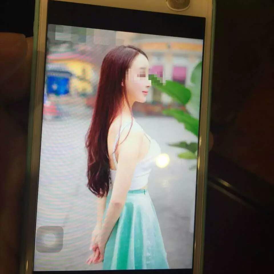 400多人卖淫团伙：明星包夜1万起 双胞胎4.5万