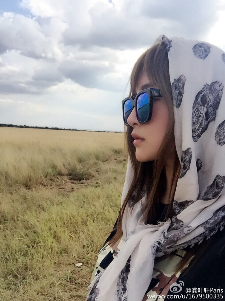 复旦女神龚叶轩泳姿优美 变性感美人鱼