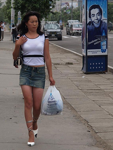 蒙古国女人“一夫多妻”的悲惨生活：单身母亲多是大学生