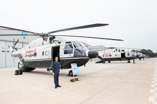 湖南武警首批直升机列装将主要担负处突反恐