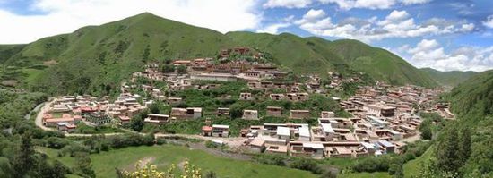 达赖集团前要员从印度回国到四川阿坝定居(图)