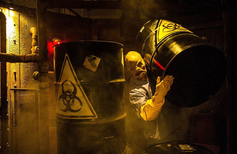 全球最恐怖鬼屋 进入前须签弃权声明