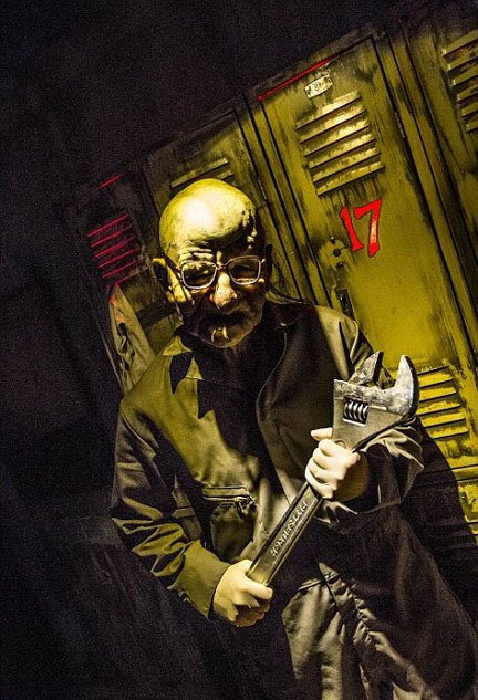 全球最恐怖鬼屋 进入前须签弃权声明