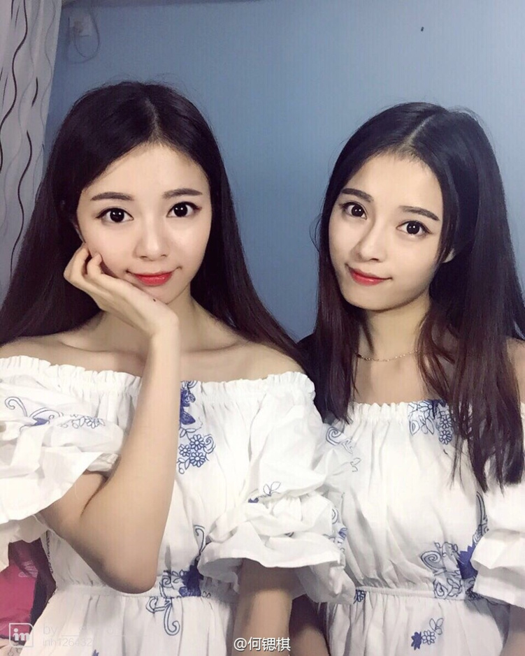 最美学霸姐妹花晒合照 嘟嘴卖萌惹人爱