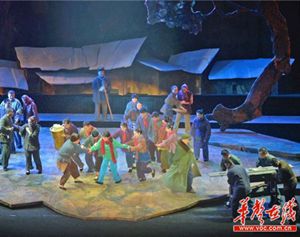 第五届湖南艺术节开幕 湘剧《月亮粑粑》为首演剧目