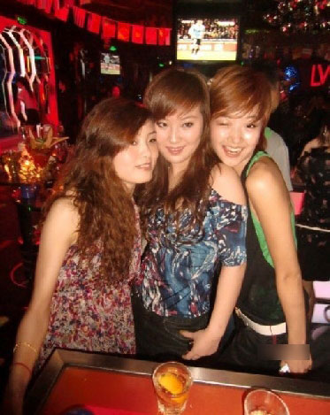 酒吧女自曝内幕：环境混乱不堪还要完成创收任务