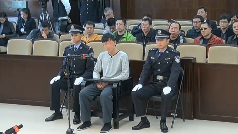 摩托版二环十三郎危险驾驶案开庭受审