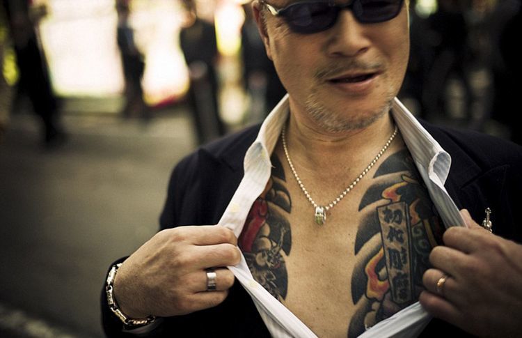 摄影师深入虎穴 拍摄日本黑帮生活