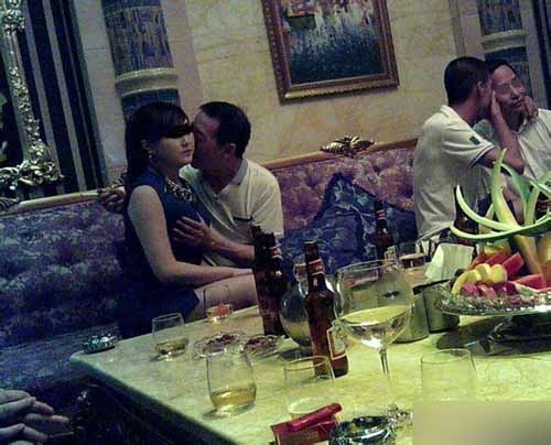 福州晋安区房管局曝出“不雅照”