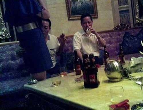 福州晋安区房管局曝出“不雅照”