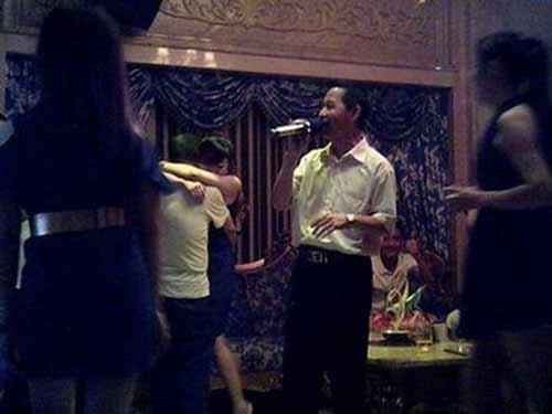 福州晋安区房管局曝出“不雅照”