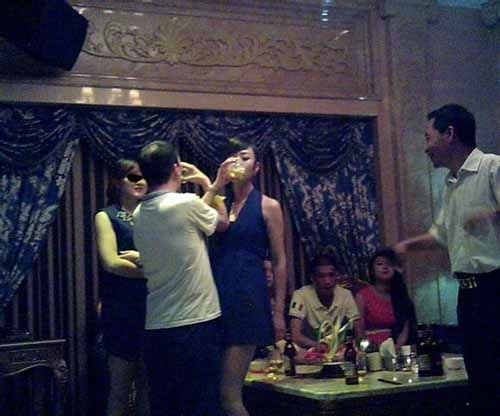 福州晋安区房管局曝出“不雅照”